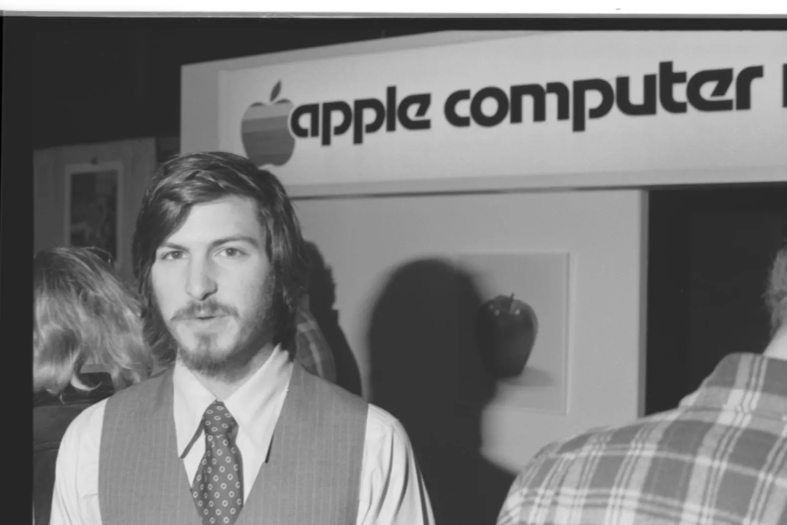 This image has an empty alt attribute; its file name is Steve-Jobs.webp